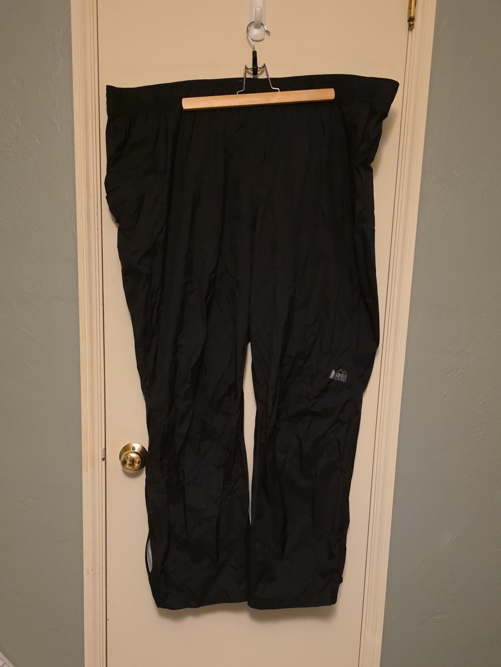 REI Black Packable Rain Pants